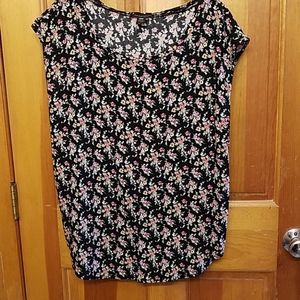 Ladies sleeveless blouse - Forever 21 Medium